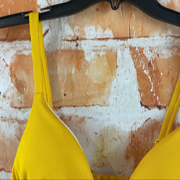 Shade&Shore Women's Ribbed Triangle Bikini Top Cur - Picture 7 of 8